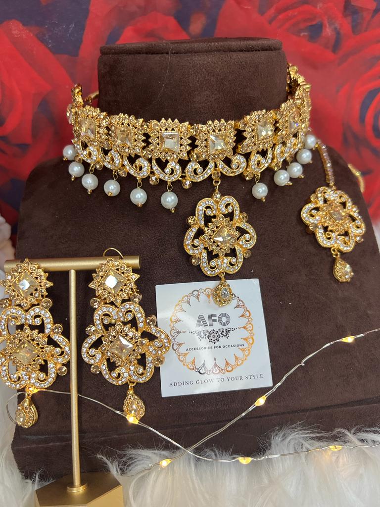 White Beaded Kundan Set